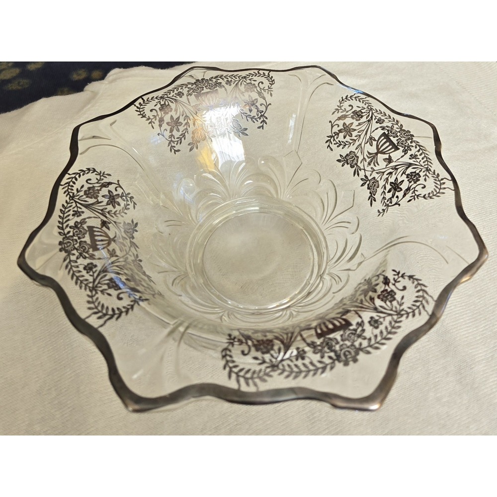 Vintage‎ Art Deco Glass With Sterling Silver Floral With Silver Scalloped Rim